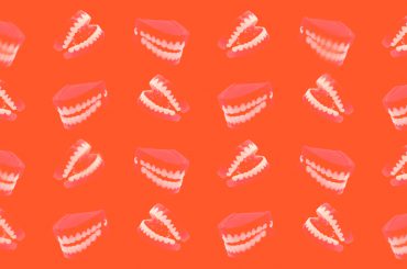 abstract wind-up teeth grinding image