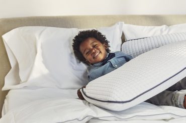 4 Reasons You Should Start Sleeping On A Memory Foam Pillow Tonight