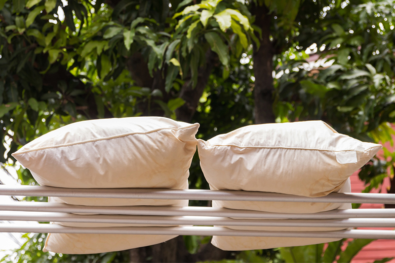 How To Clean Pillows