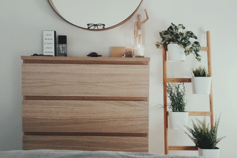 How To Arrange A Dresser